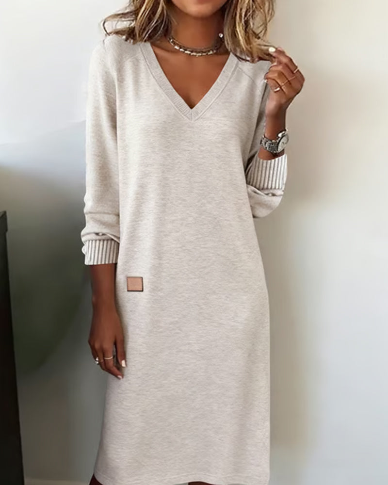 Carrie | V-Ausschnitt Strickpullover-Kleid