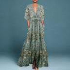 Rubby | Kleid mit Gürtel und V-Ausschnitt