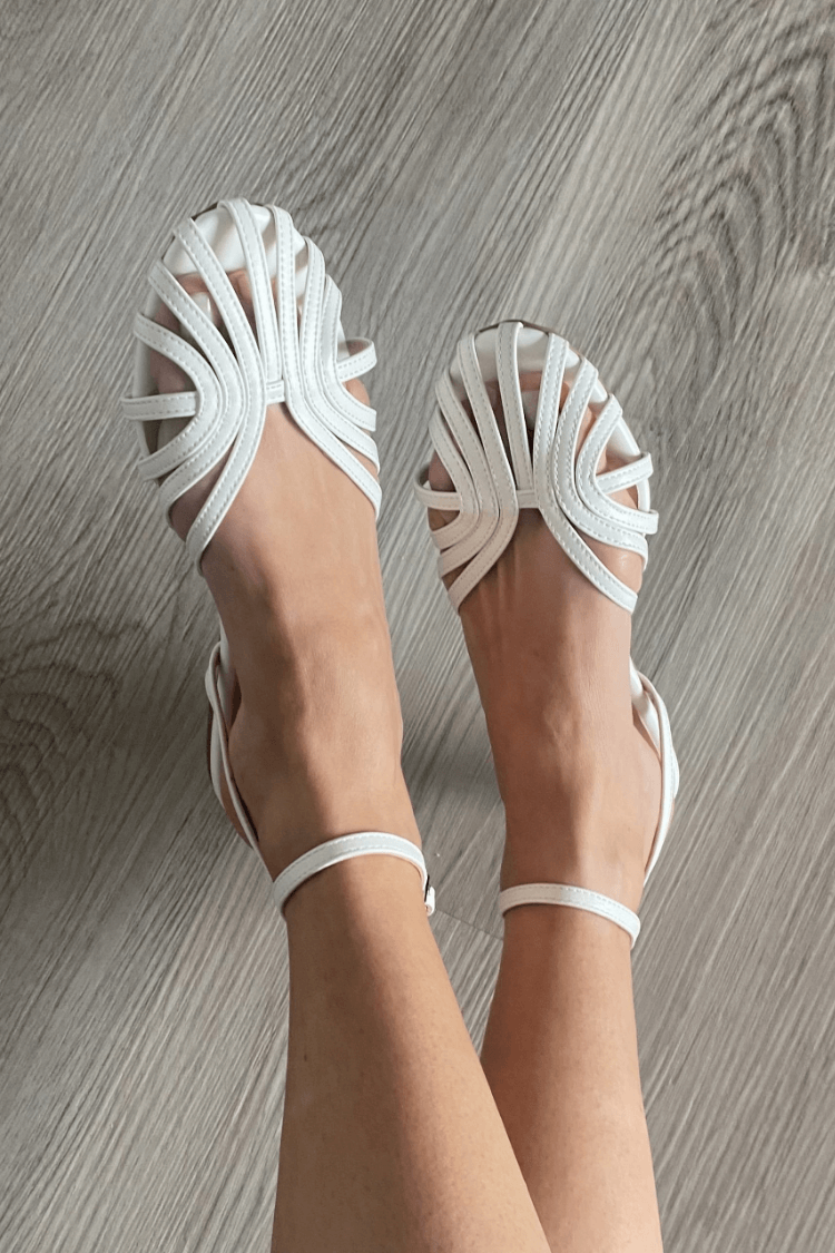 FLACHE GEWEBTE SANDALEN
