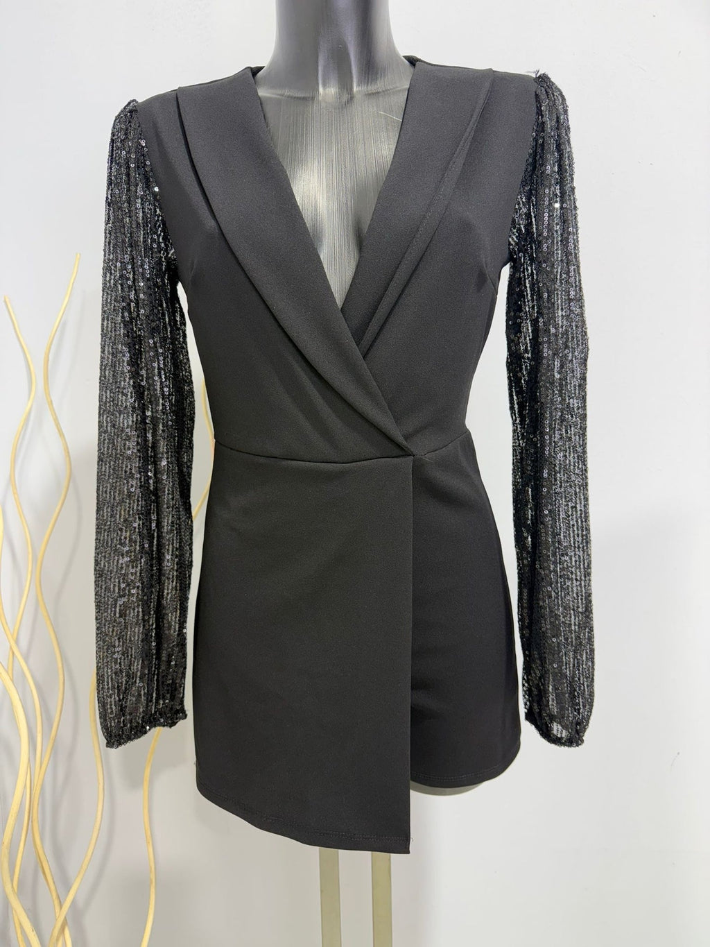 Araminta – Eleganter schwarzer Jumpsuit
