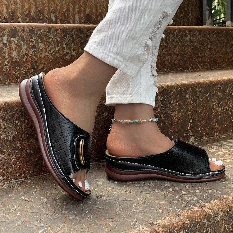 Joanna – Klassische Urban Sandalen