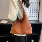Mila | Hobo-Tasche aus veganem Leder