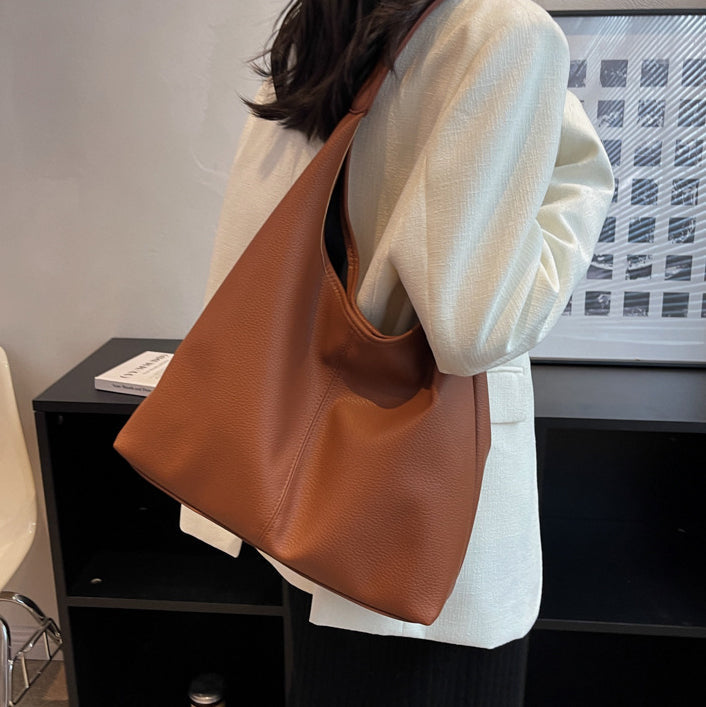 Mila | Hobo-Tasche aus veganem Leder