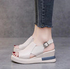 Deloria™ | Orthopädische Wedge Slingback Sandalen