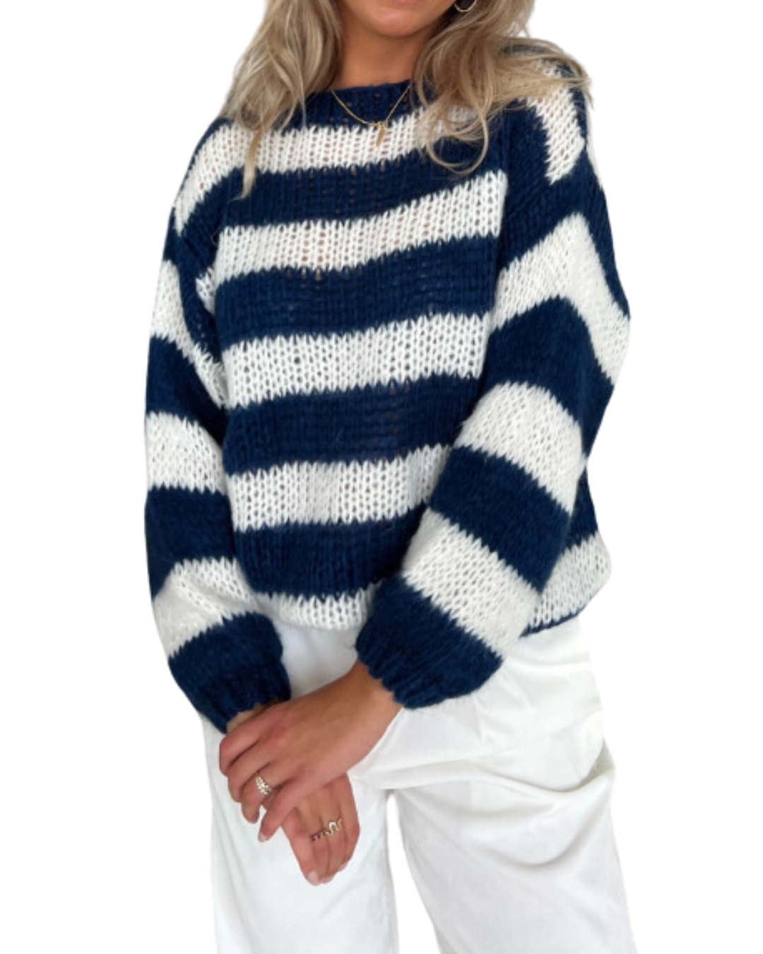 "Louisa | Gestreifter Strickpullover" can be rewritten as "Louisa | Streifenmuster Strickpullover".