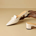 Marloe Spitz zulaufende Leder-Mules