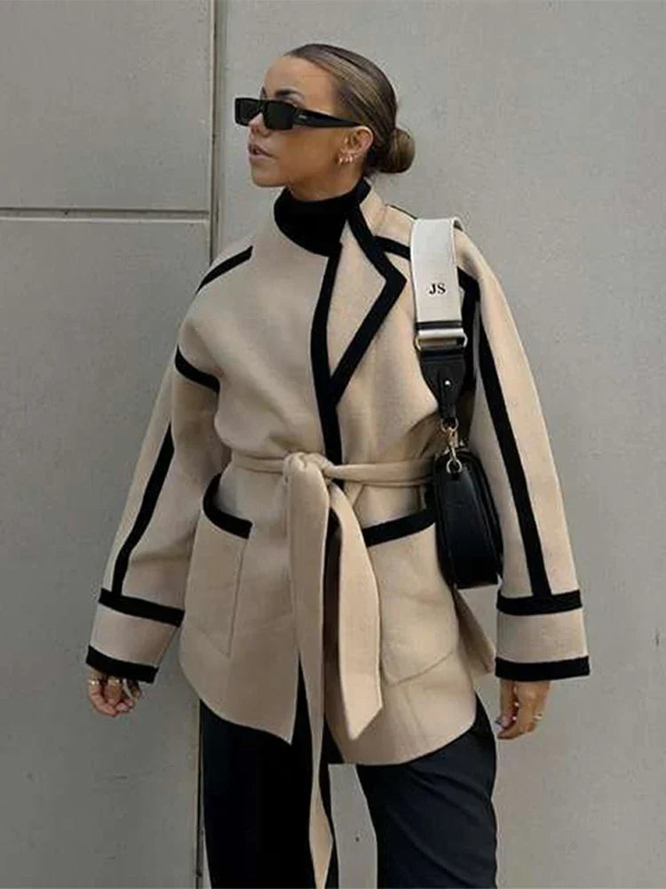 Lova | Modische Beige Jacke