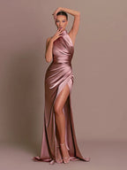 Liviah | Elegantes Kleid mit Schlitz