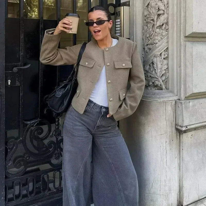 Sara | Elegante Jacke mit Goldknöpfen