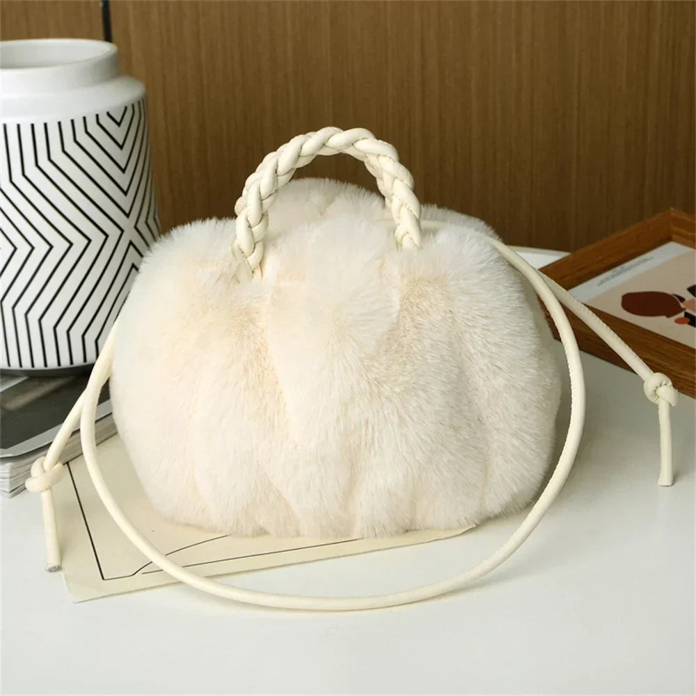 Blesilda | Plüsch-Handtasche mit Geflochtenem Griff
