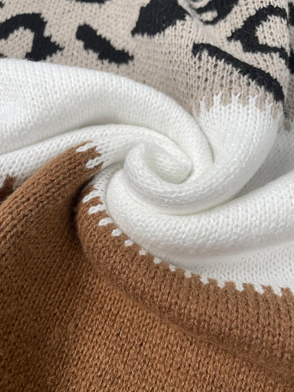 Lela | Leopardenmuster Pullover