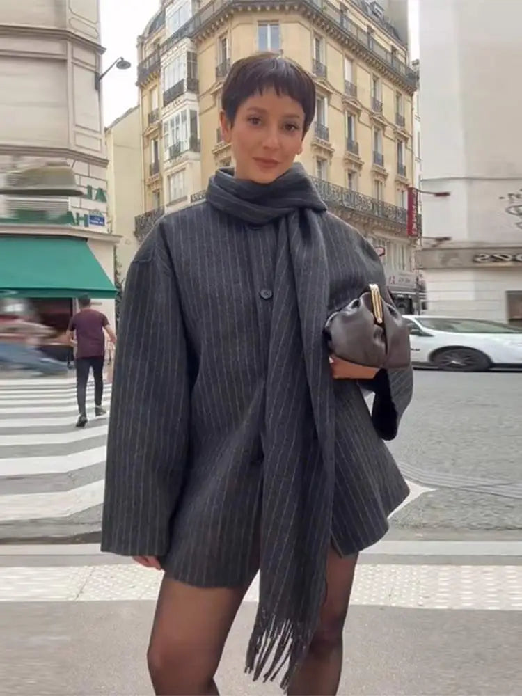 Juna | Elegante Damenjacke mit Schal in Streifen