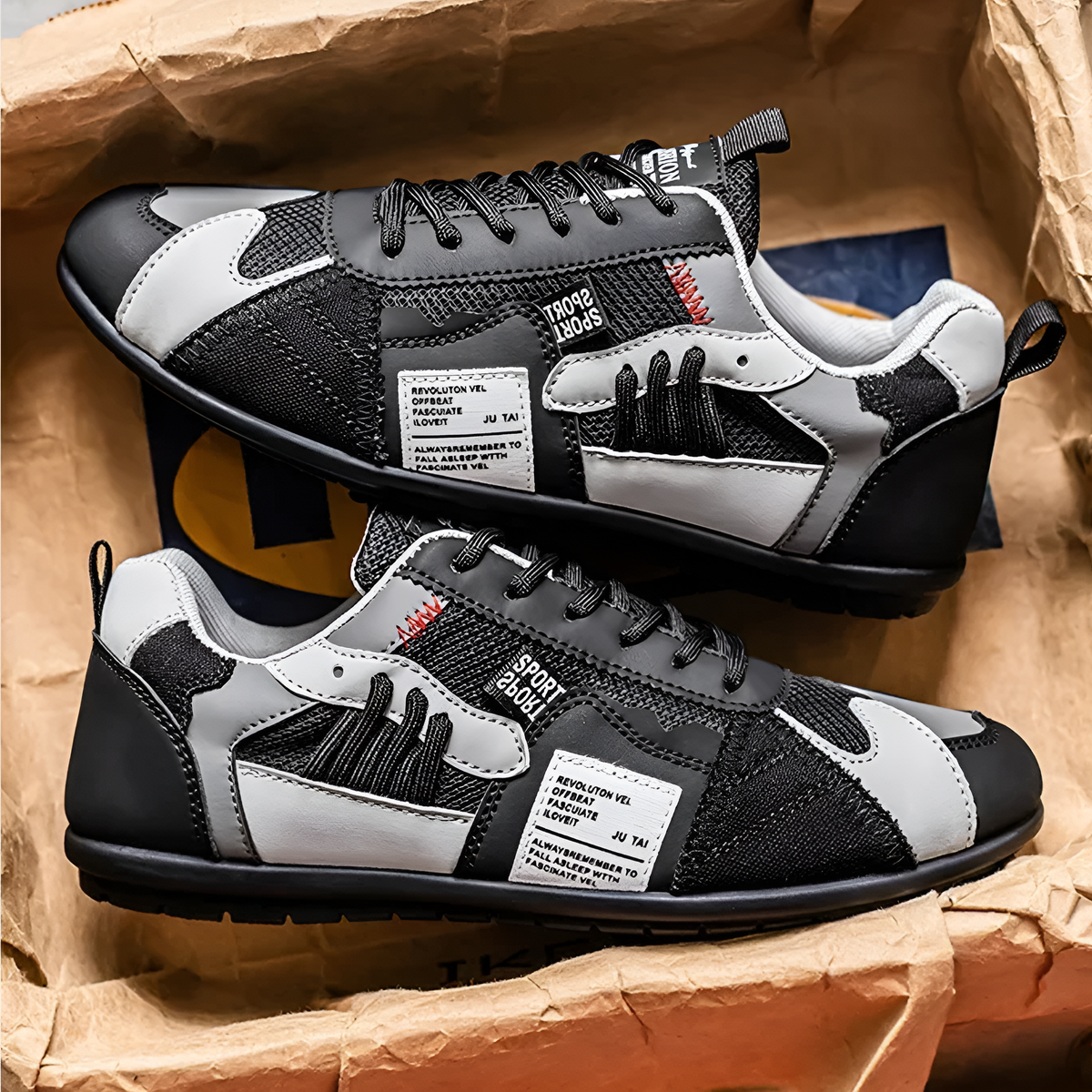 Atlas Racer Sneaker