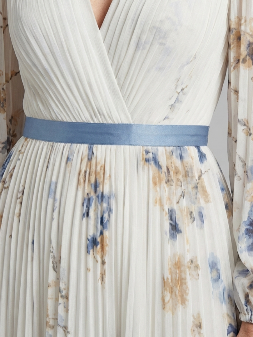 Lavinia | Maxikleid mit langen Ärmeln und V-Ausschnitt in Blumenmuster