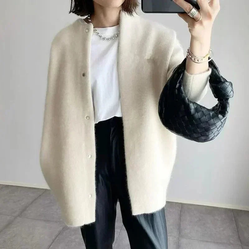 Leonie | Strickjacke mit Knopfdetails