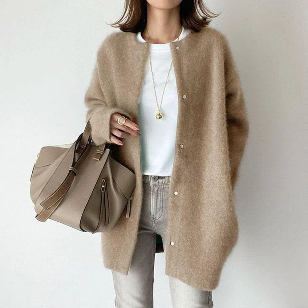 Leonie | Strickjacke mit Knopfdetails