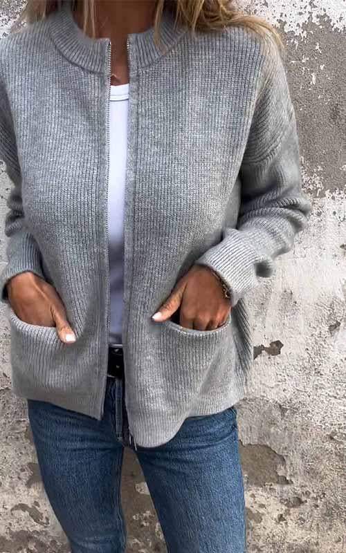 Mila | Strickjacke mit Reißverschluss und Tasche