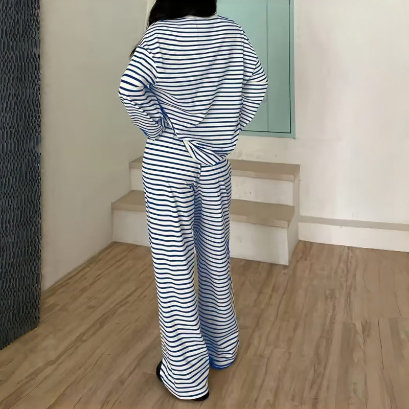 Aunora | Zweiteiliges gestreiftes Pyjama-Set