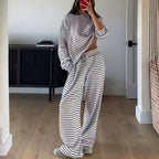 Aunora | Zweiteiliges gestreiftes Pyjama-Set