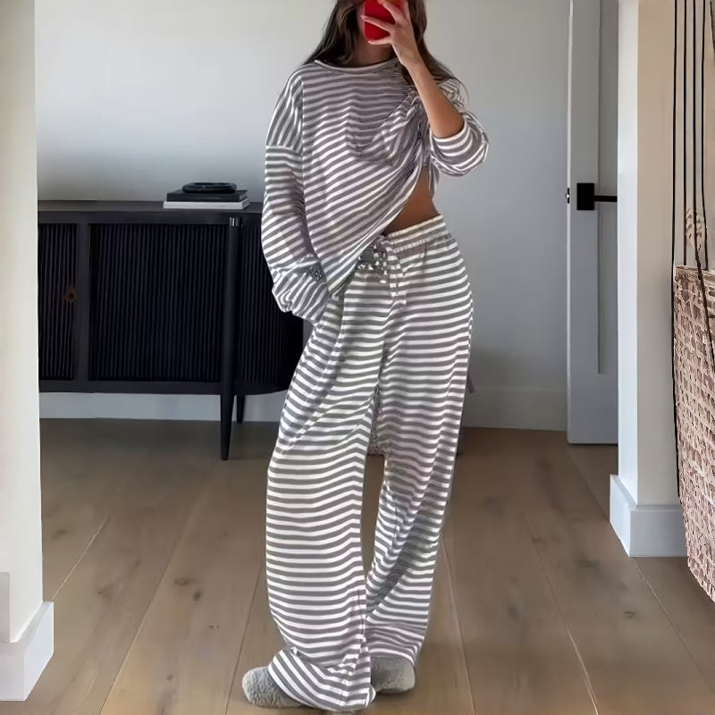 Aunora | Zweiteiliges gestreiftes Pyjama-Set