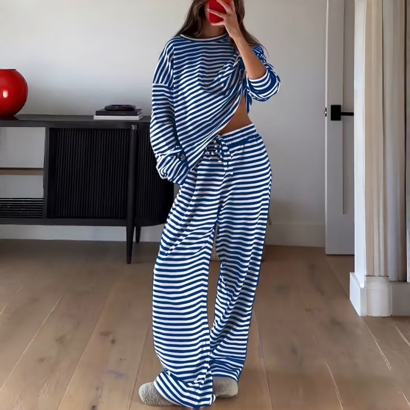 Aunora | Zweiteiliges gestreiftes Pyjama-Set